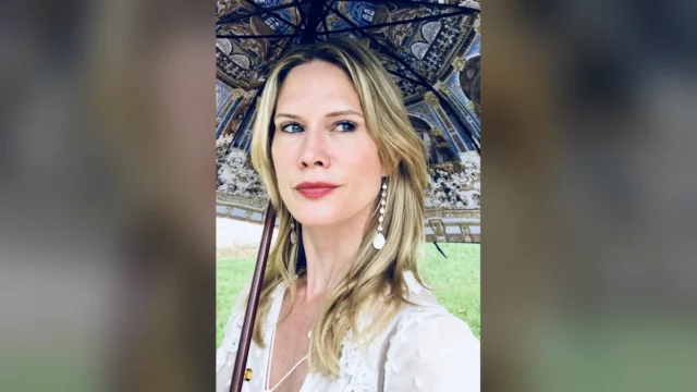 Stephanie March